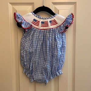 Smocked USA bubble